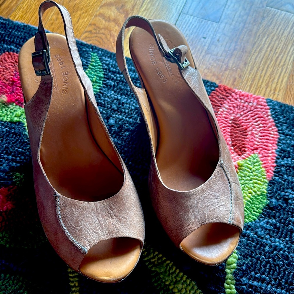 Kork-Ease wedge sling back peep toe.